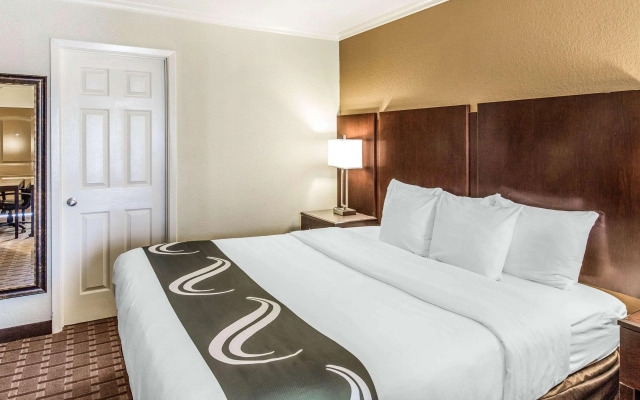Quality Inn & Suites