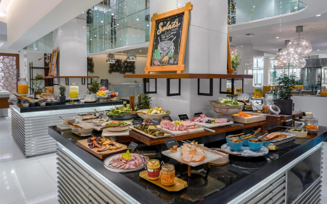 Radisson Blu Hotel, Kuwait
