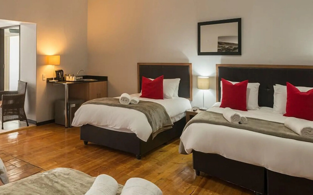 Clanwilliam Hotel by Country Hotels