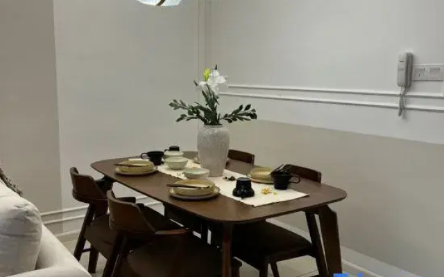 Modern Studio Escape