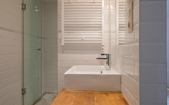 Saint Pauls Suite 5