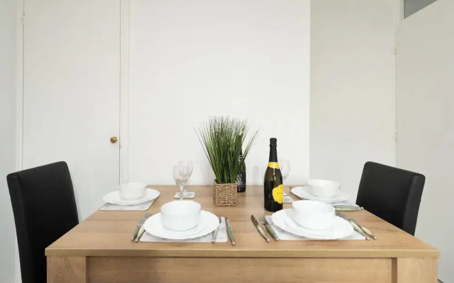 1bedlondonapt-freeparking-fastwifi-sofabed
