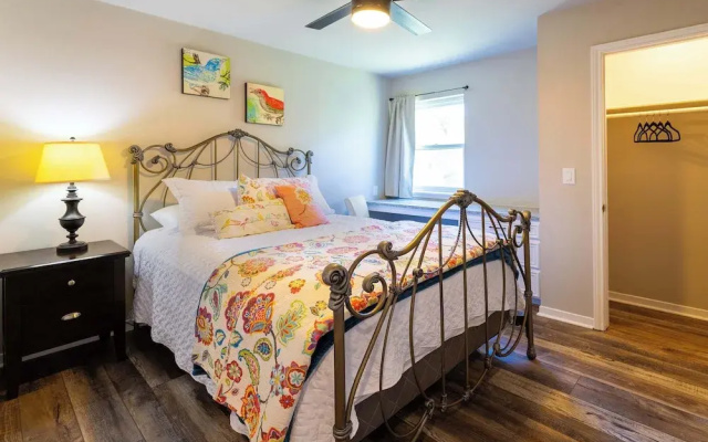 Valley View Retreat for 10
