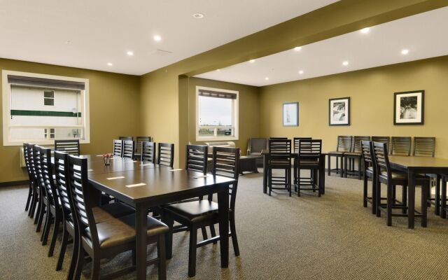 Ramada by Wyndham Cold Lake