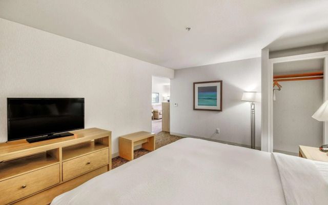 DoubleTree by Hilton Hotel Vancouver
