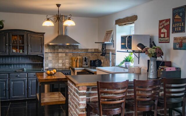 Charming Cottage in Gimnee