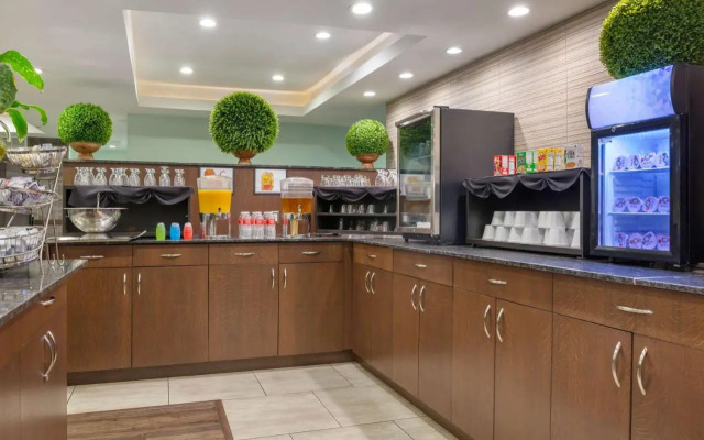 Radisson Hotel Southfield-Detroit