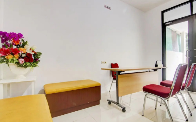 OYO 90322 Joy Homestay Near Bella Terra Lifestyle Center