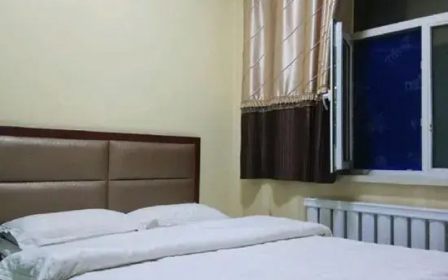 Urumqi West Road Hotel