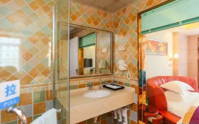 Donghang Haitai Business Boutique Hotel