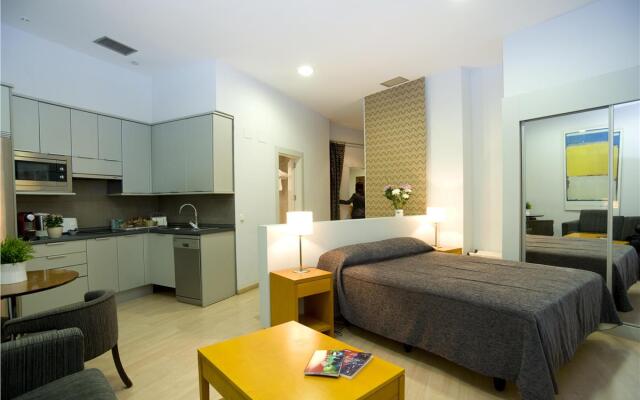 Aparthotel Ramón de la Cruz 41