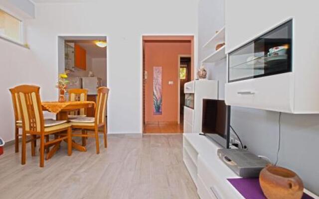 Apartment Snezana 1200