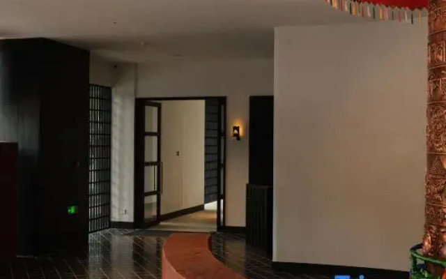 Lhasa Fanlian Hotel