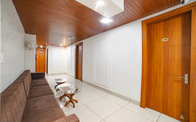 Fabhotel Eminent
