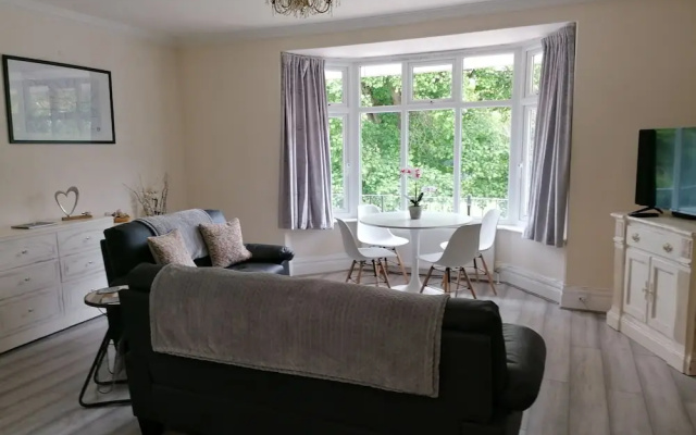 Stunning Holiday Accommodation by the sea