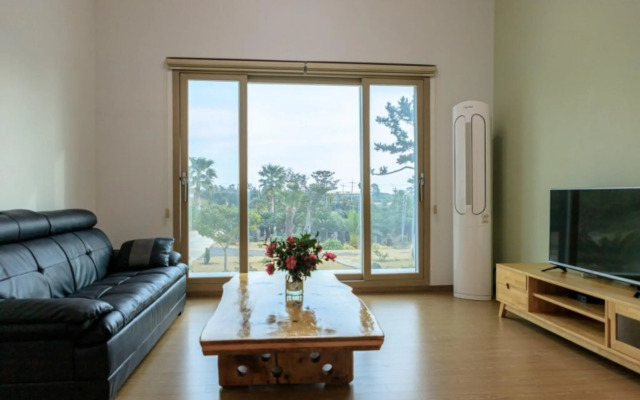 Seogwipo Naple Unshared House Pension