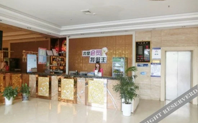 Set Chain Hotel