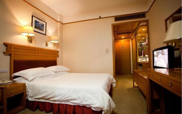 Mingxiang Hotel (Wenling Zeguo Passenger Transport Center)