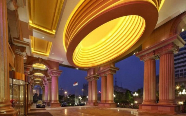 Sovereign Hotel Zhanjiang