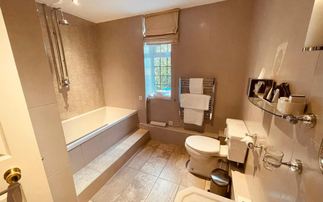 Nuthurst Grange Country House Hotel