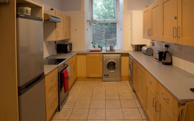 3 Bedroom Flat in South Centre of Edinburgh Sleeps 6