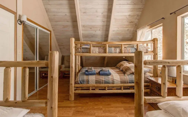 Quintessential Tahoe Cabin