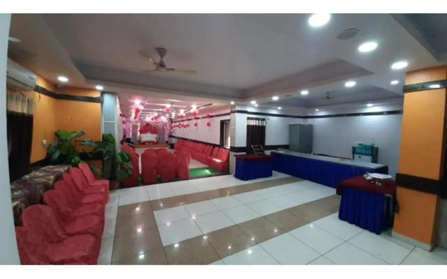 Hotel Gopi Palace