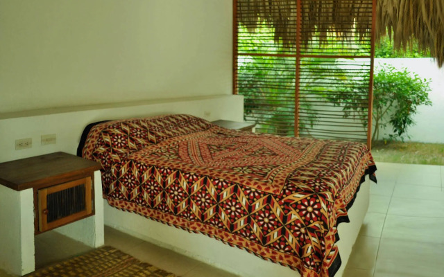 Huku Beach Hostel