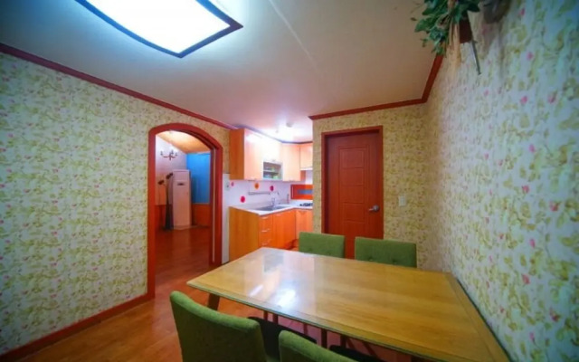 Goesan Namusori Pension