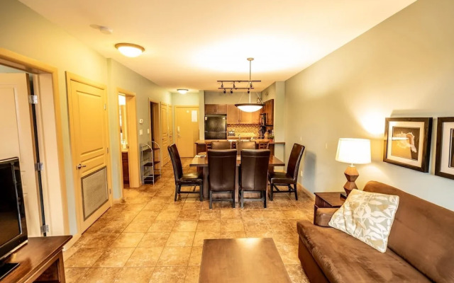 Poolside at Playa #305