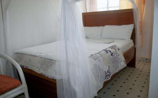 Siaya White Hotel