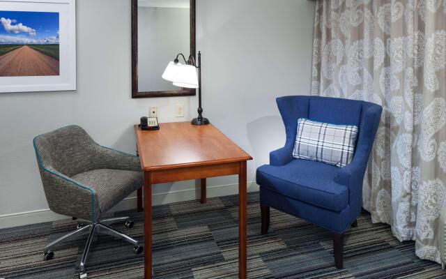 Hampton Inn & Suites Cedar Rapids - North