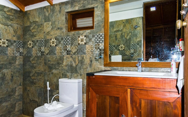 Kandy Cabana Eco Resort