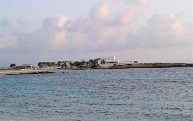 Hotel Roca Bella