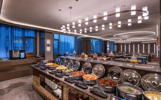 Crystal Orange Jinan Laiwu Gaochuang Center