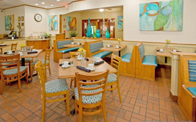 Holiday Inn Resort: Galveston-On The Beach by IHG