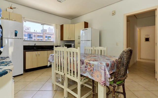 791 - Cobertura com piscina. 200m da PRAIA. BOMBINHAS - CENTRO