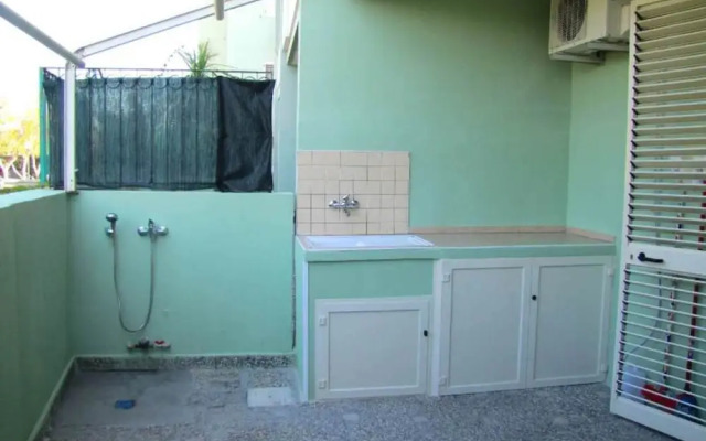 Bright Apartment Near Baia Verde Beaches