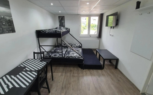 Small Apartments Denisa Business