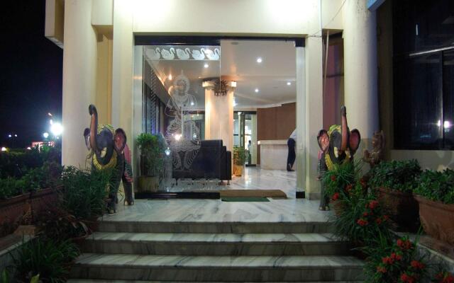 Hotel Niladri Premium