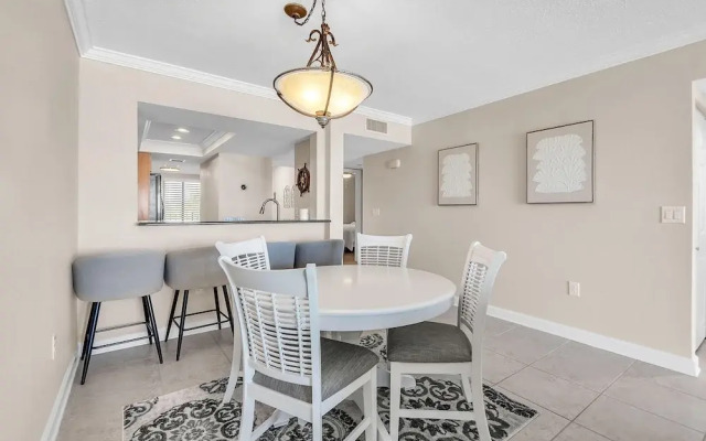 Land's End 11-306 Beach Front - Premier