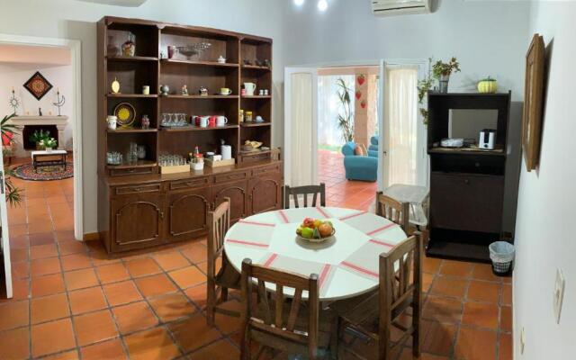 Casa para 12 con garaje, jardín y quincho