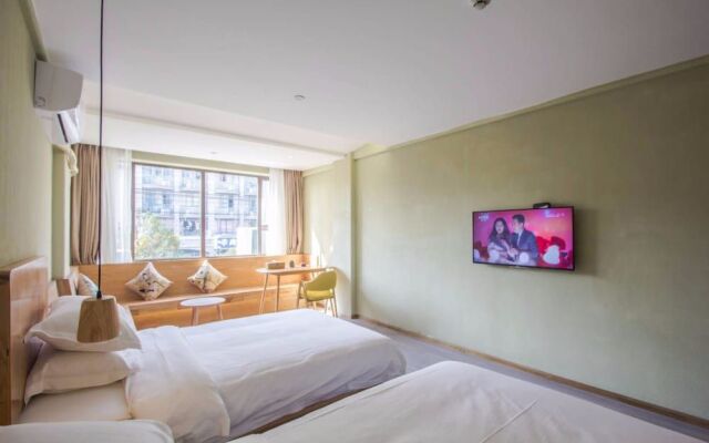 Qingteng Sushe Art Hotel