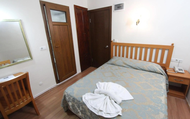 Hotel Ave Maria