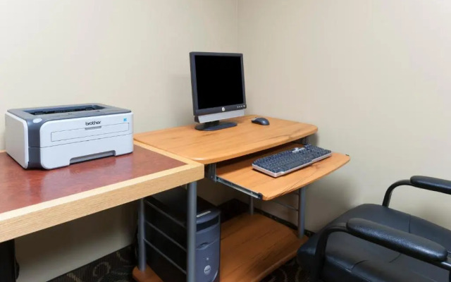 Super 8 Fort Saskatchewan