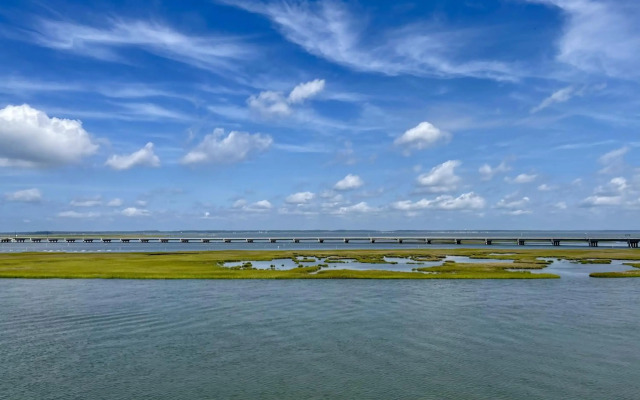 Comfort Suites Chincoteague Island Bayfront Resort