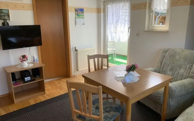 Inviting Apartment Near Beach