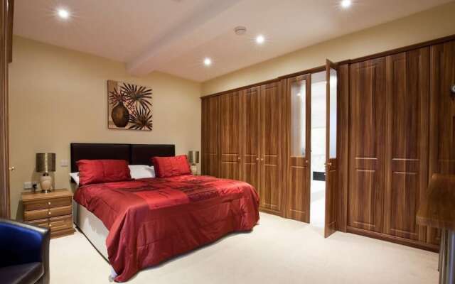 Sapphire - Spacious Apartment Near the Sea