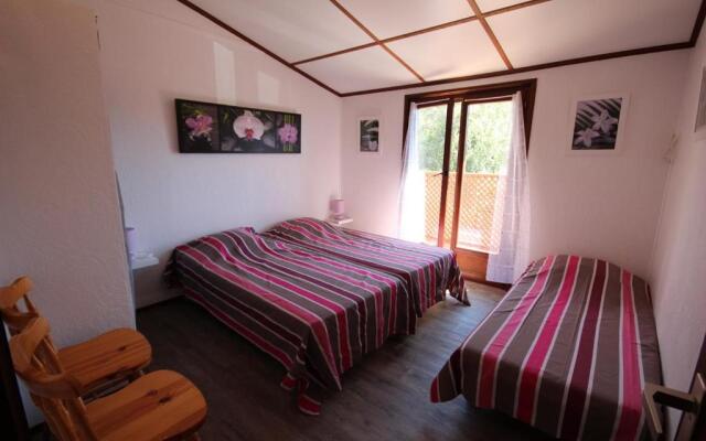 Domaine de vacances à 600m de la plage villa 3 chambres climatisées 7 couchages WIFI terrasse parking animations et piscines en supplément LRPDSR8
