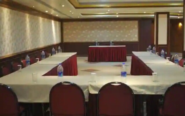 Hotel Good Luck Raipur by Goroomgo